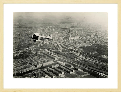 Vliegenier boven het Centrum - 1923
