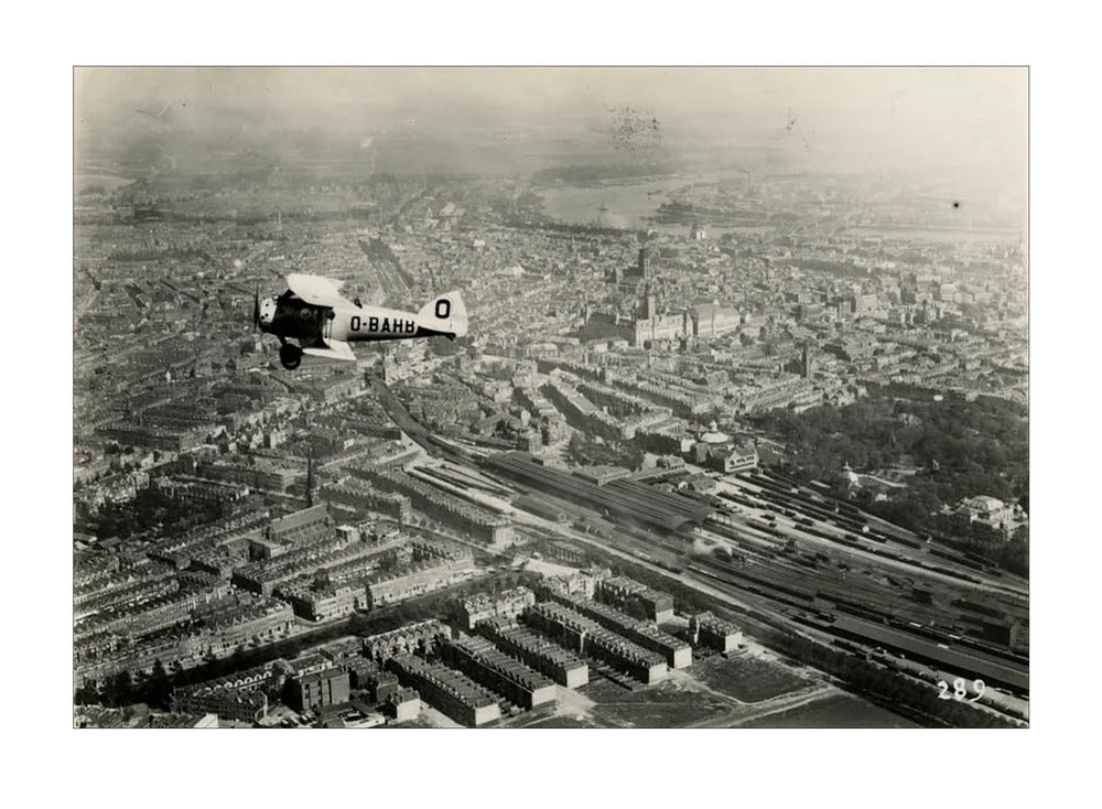 Vliegenier boven het Centrum - 1923