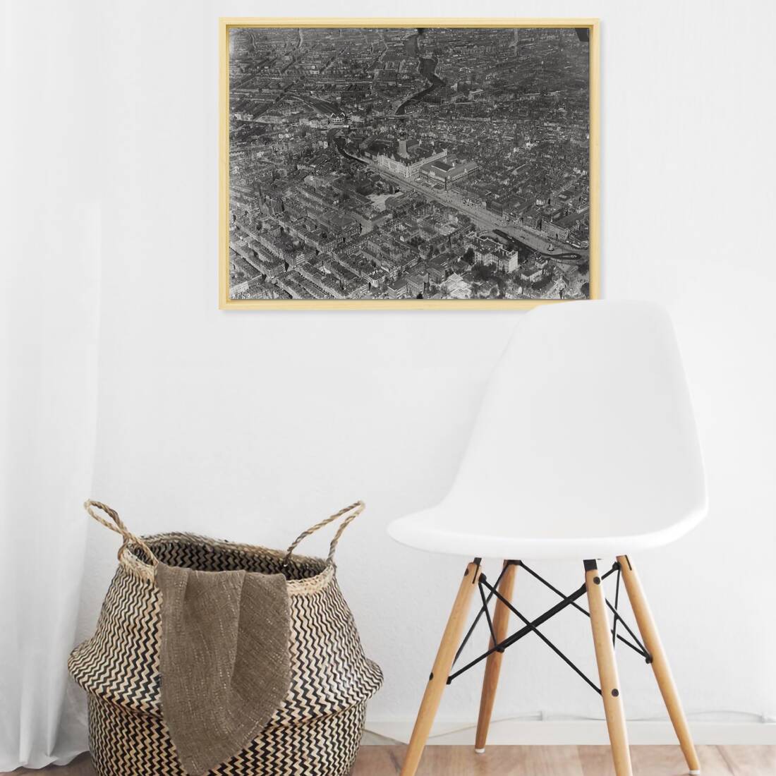 Historische luchtfoto van de binnenstad rond 1922 – canvas naturel baklijst in keuken