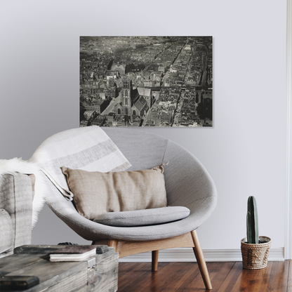 Historische foto van de Laurenskerk en de Botersloot rond 1922 – canvas zonder lijst in leeshoek