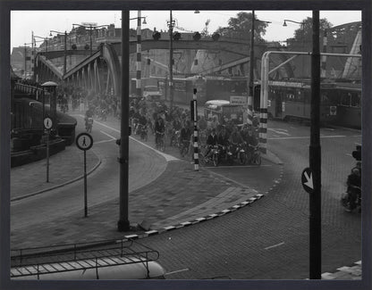 Brommers op de Koninginnebrug - 1964