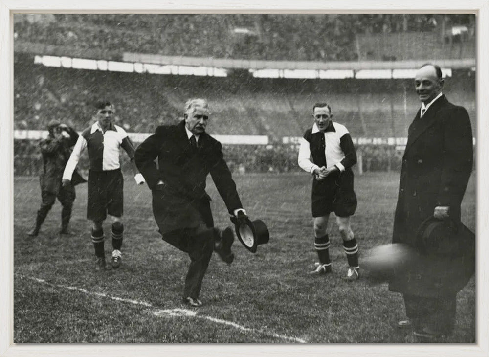 1e Aftrap in de Kuip - 1937
