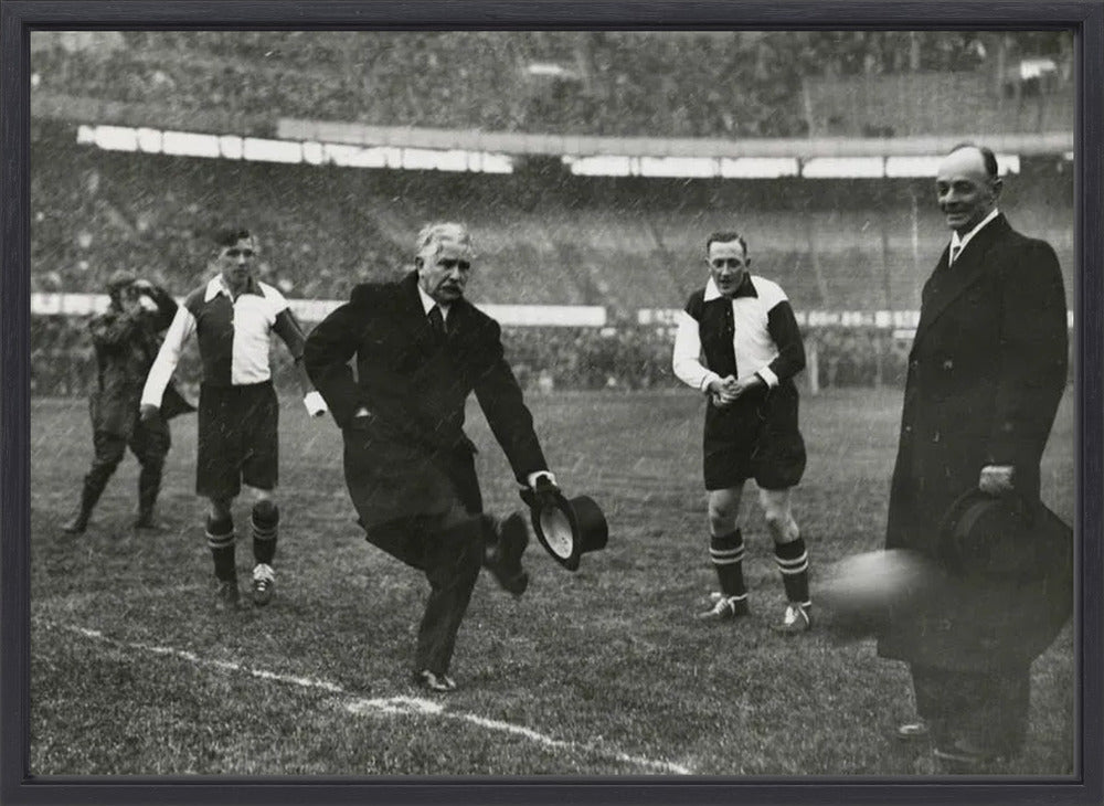 1e Aftrap in de Kuip - 1937