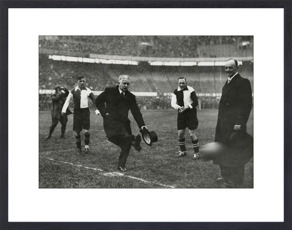 1e Aftrap in de Kuip - 1937