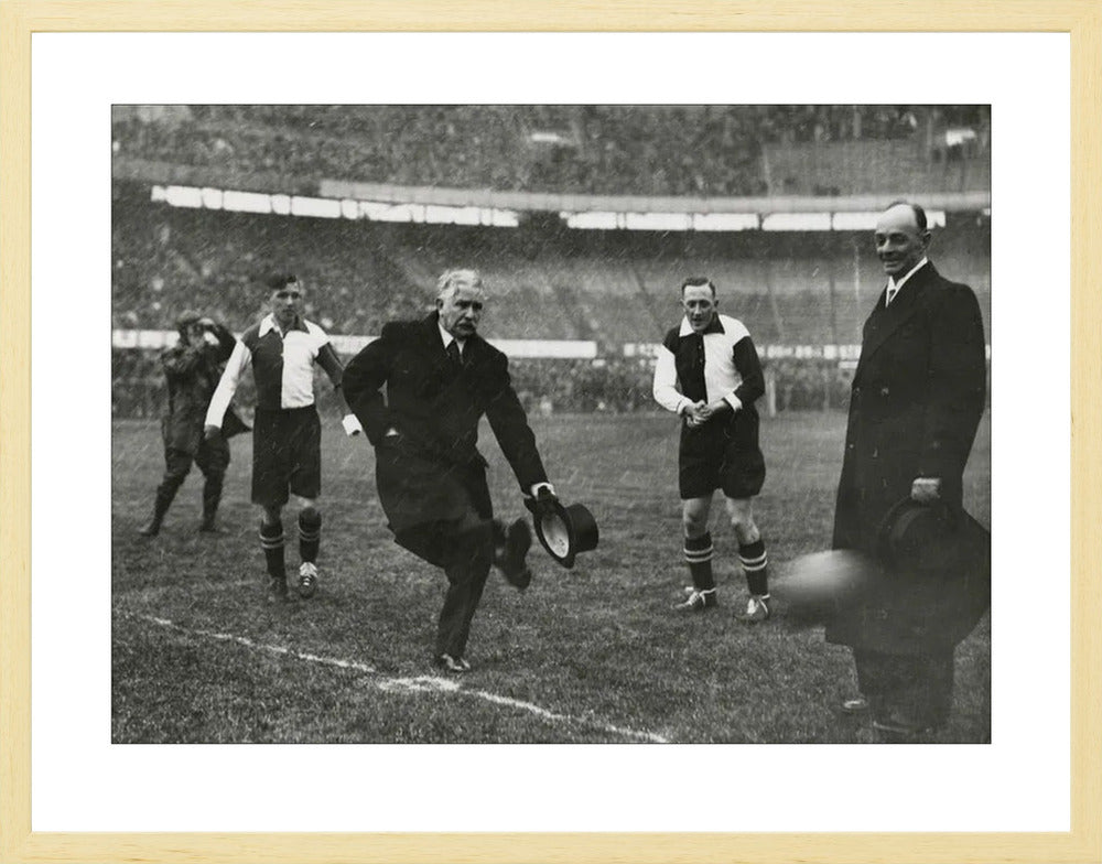 1e Aftrap in de Kuip - 1937