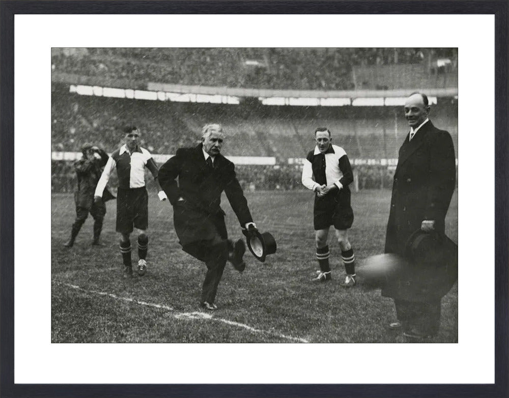 1e Aftrap in de Kuip - 1937