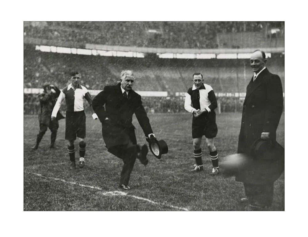 1e Aftrap in de Kuip - 1937