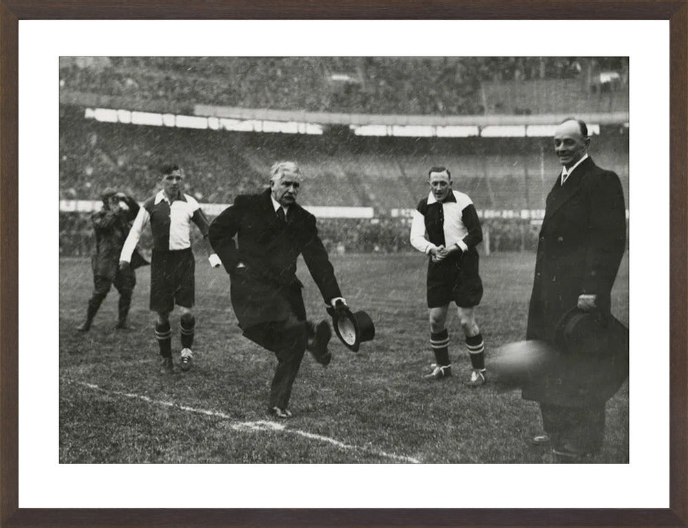 1e Aftrap in de Kuip - 1937