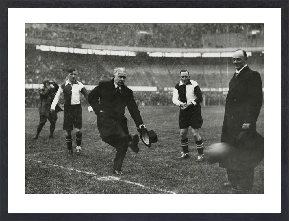 1e Aftrap in de Kuip - 1937