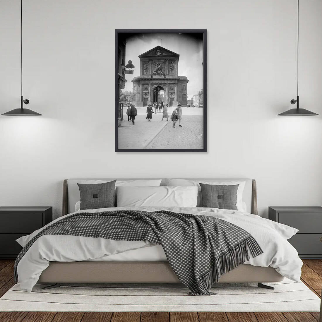 Oude foto van de Delftse Poort in Rotterdam rond 1925 – canvas in zwarte baklijst in slaapkamer
