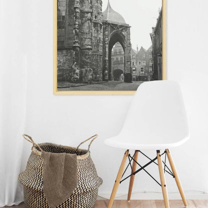 Zwart-witfoto uit 1938 van de Sint-Stevenskerk in Nijmegen. – canvas naturel baklijst in keuken