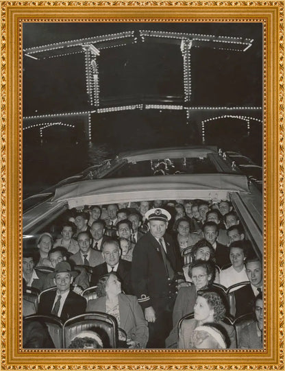 Cruisen onder de Magere Brug - 1953