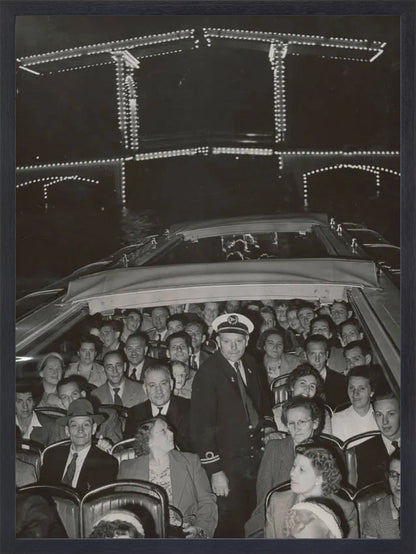 Cruisen onder de Magere Brug - 1953