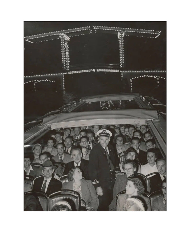 Cruisen onder de Magere Brug - 1953
