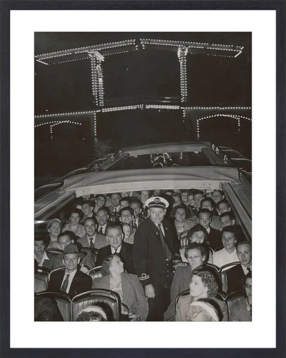 Cruisen onder de Magere Brug - 1953