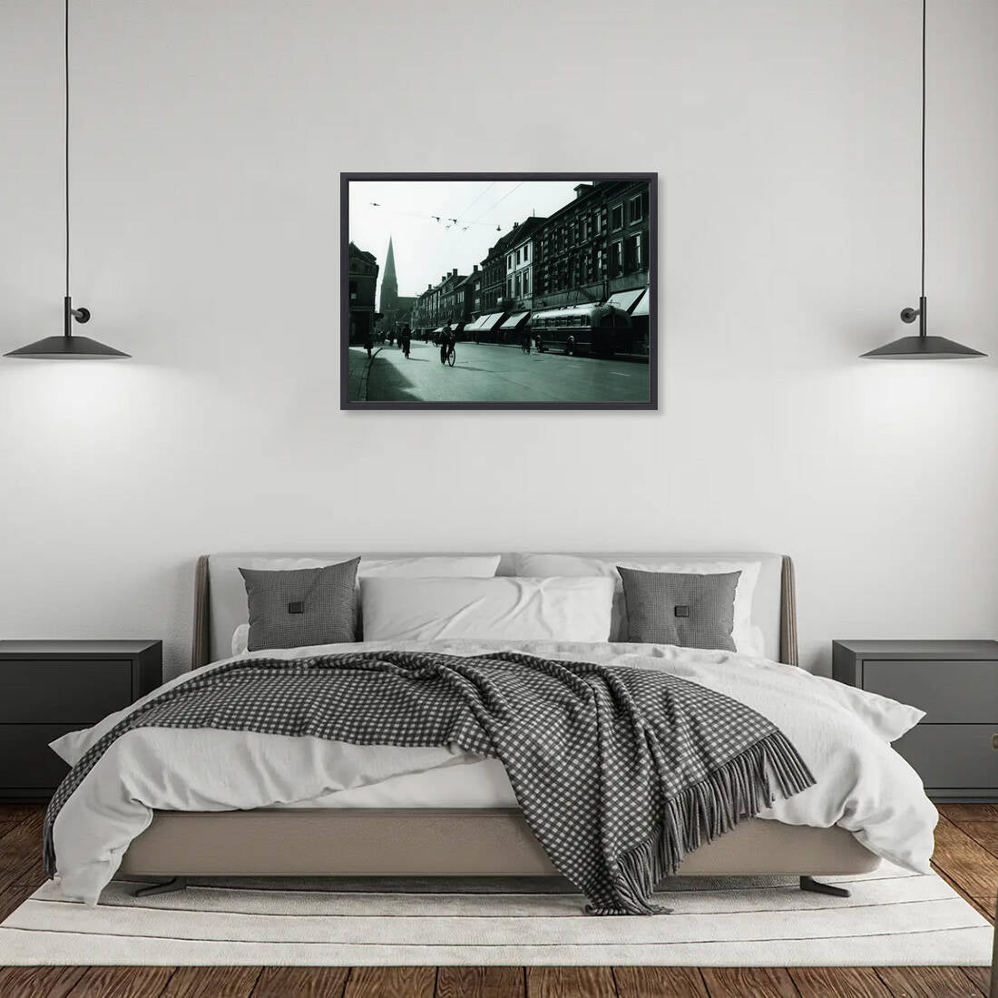 Zwart-witfoto uit omstreeks 1953 van een trolleybus van het GVA in Arnhem. – canvas zwarte baklijst in slaapkamer