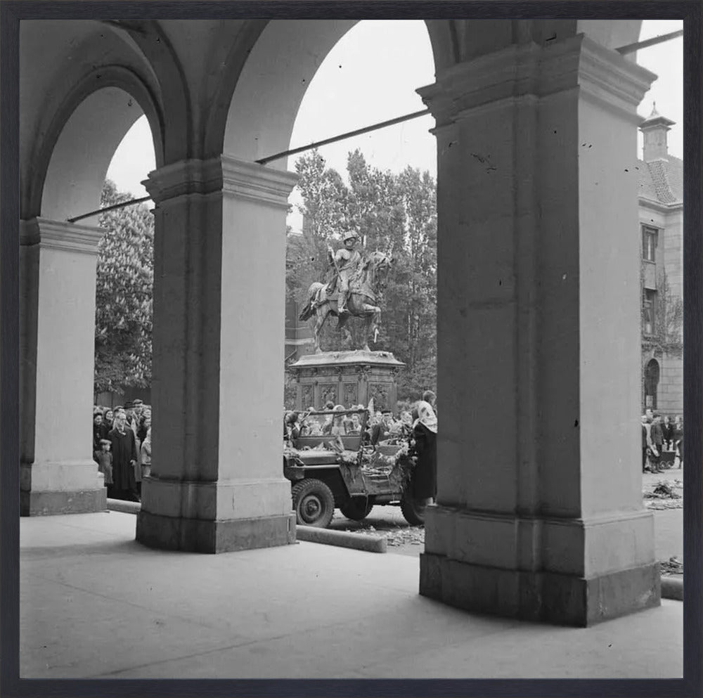 De bevrijding bij Paleis Noordeinde - 1945