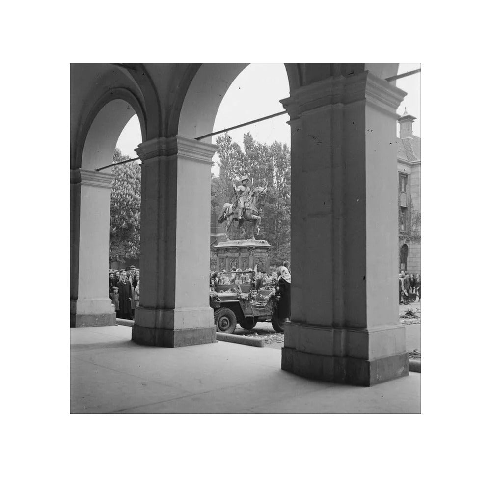 De bevrijding bij Paleis Noordeinde - 1945