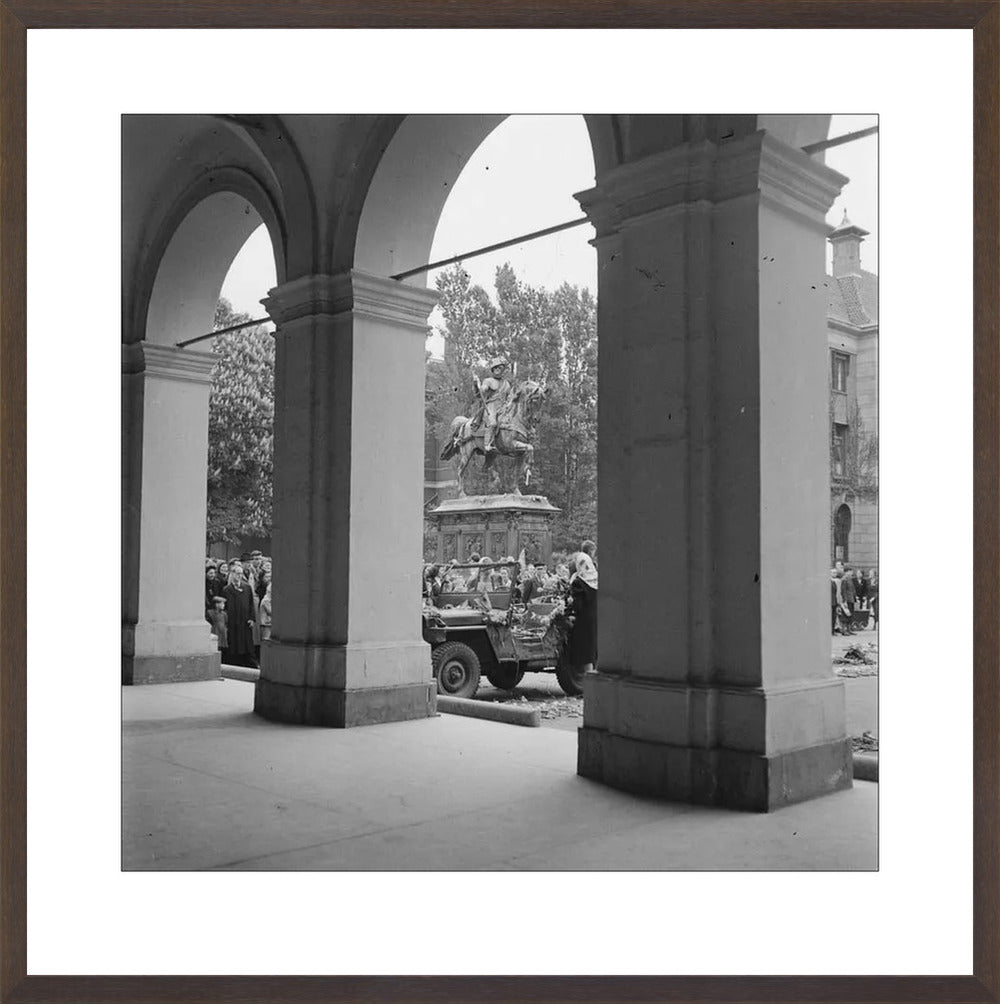 De bevrijding bij Paleis Noordeinde - 1945