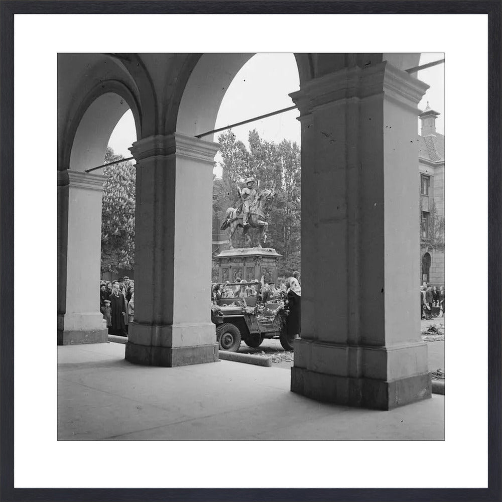 De bevrijding bij Paleis Noordeinde - 1945