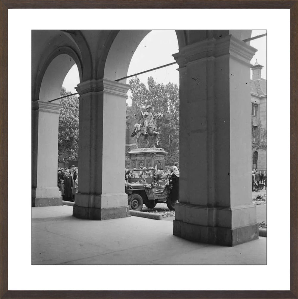 De bevrijding bij Paleis Noordeinde - 1945