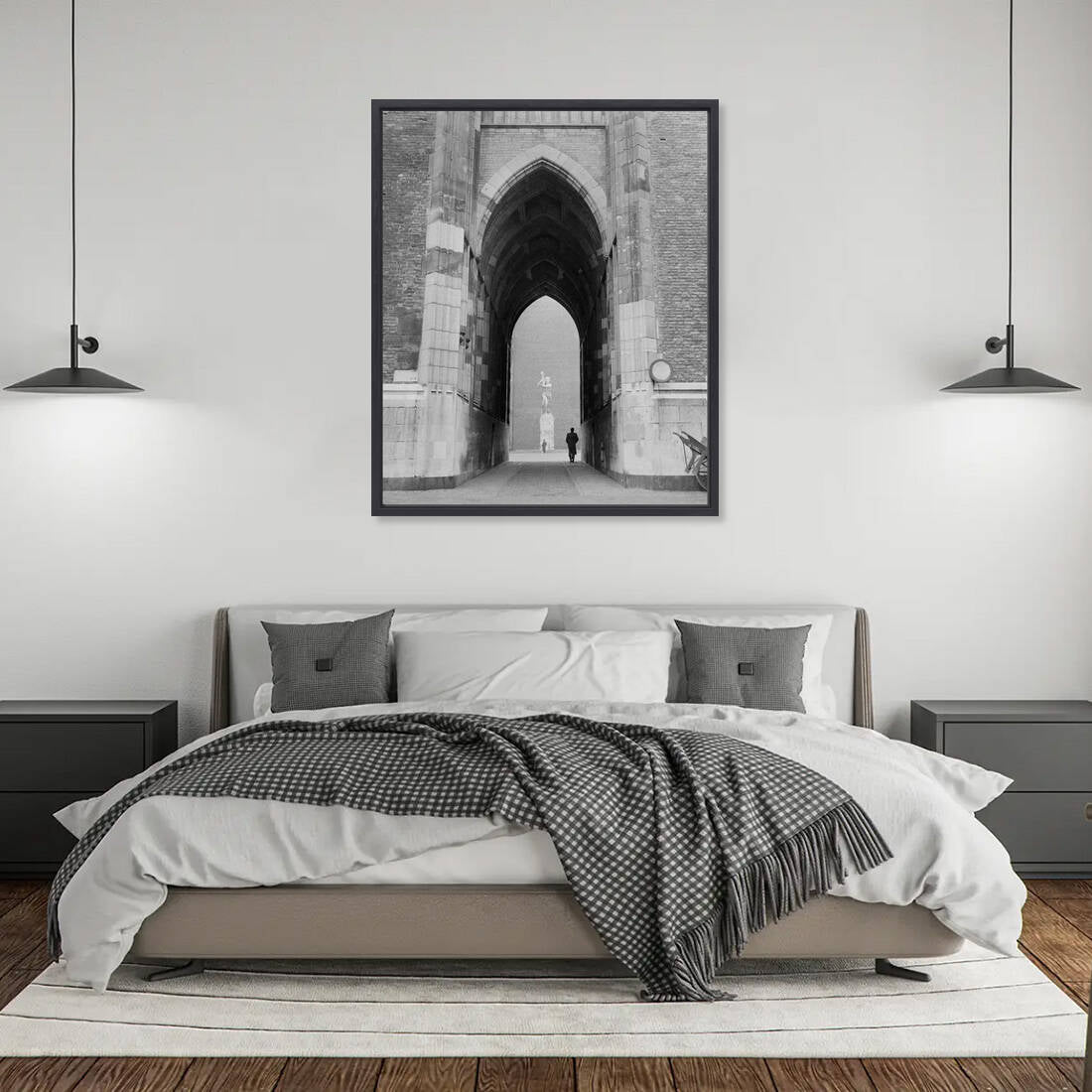 Zwart-witfoto uit 1954 van de Dom in Utrecht met zicht op het verzetsmonument. – canvas zwarte baklijst in slaapkamer