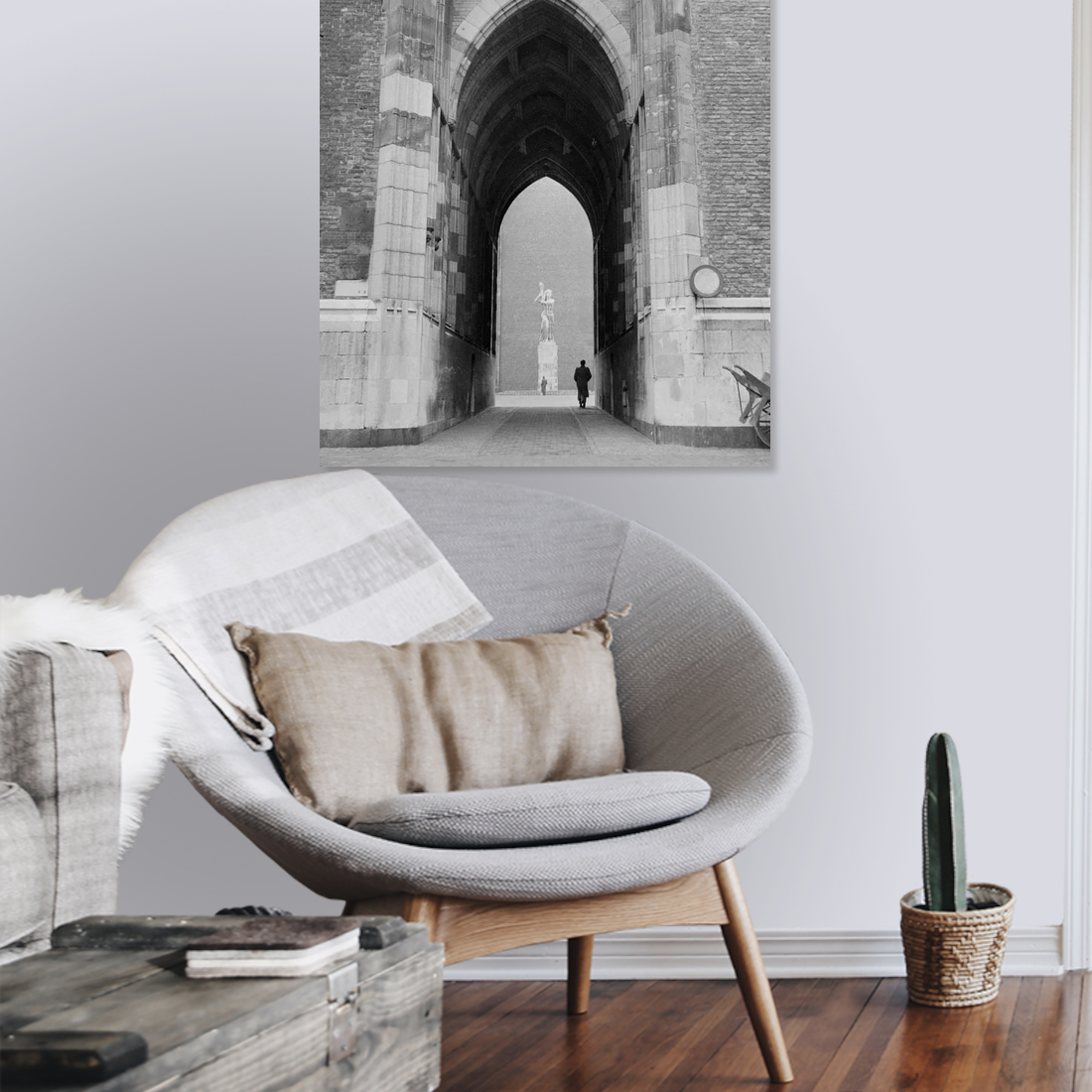 Zwart-witfoto uit 1954 van de Dom in Utrecht met zicht op het verzetsmonument. – canvas zonder lijst in leeshoek