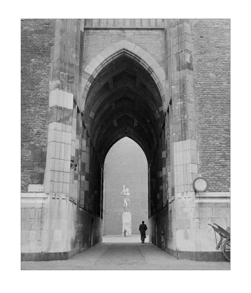 De Dom met het verzetsmonument - 1954