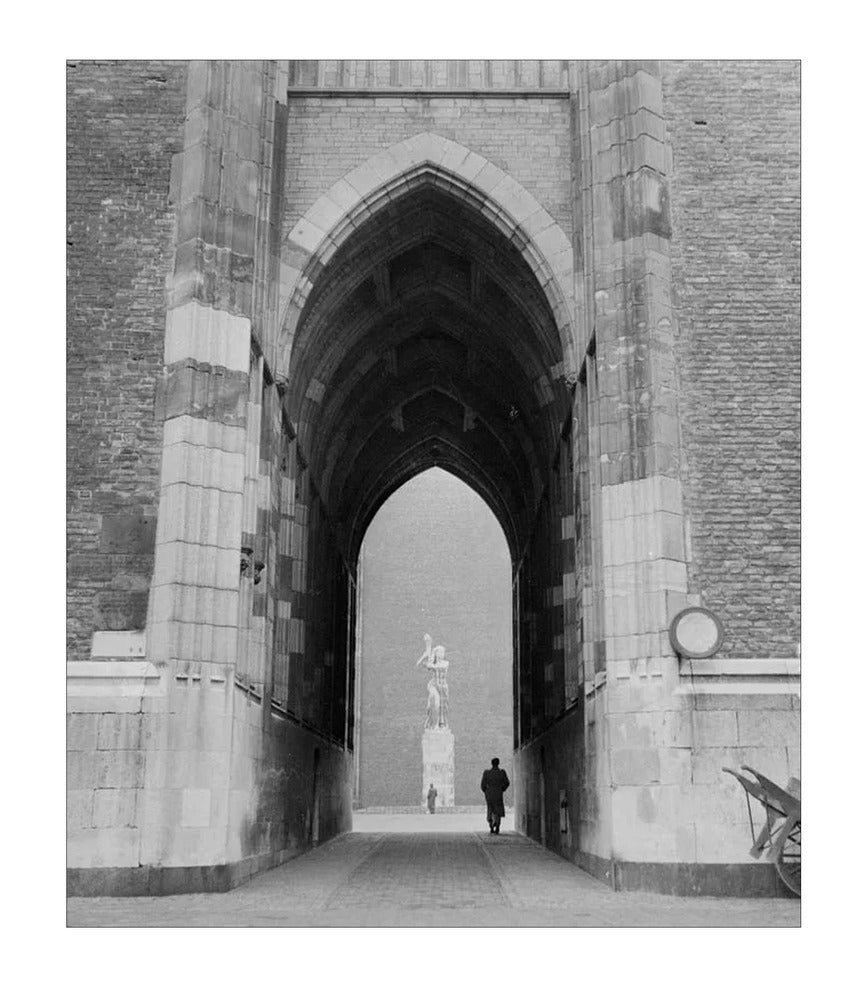 De Dom met het verzetsmonument - 1954