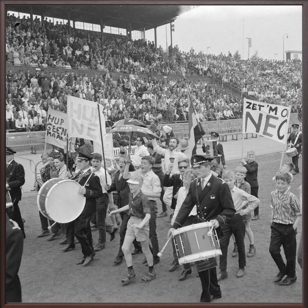 NEC-supporters in het Goffertstadion - 1964