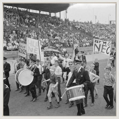 NEC-supporters in het Goffertstadion - 1964