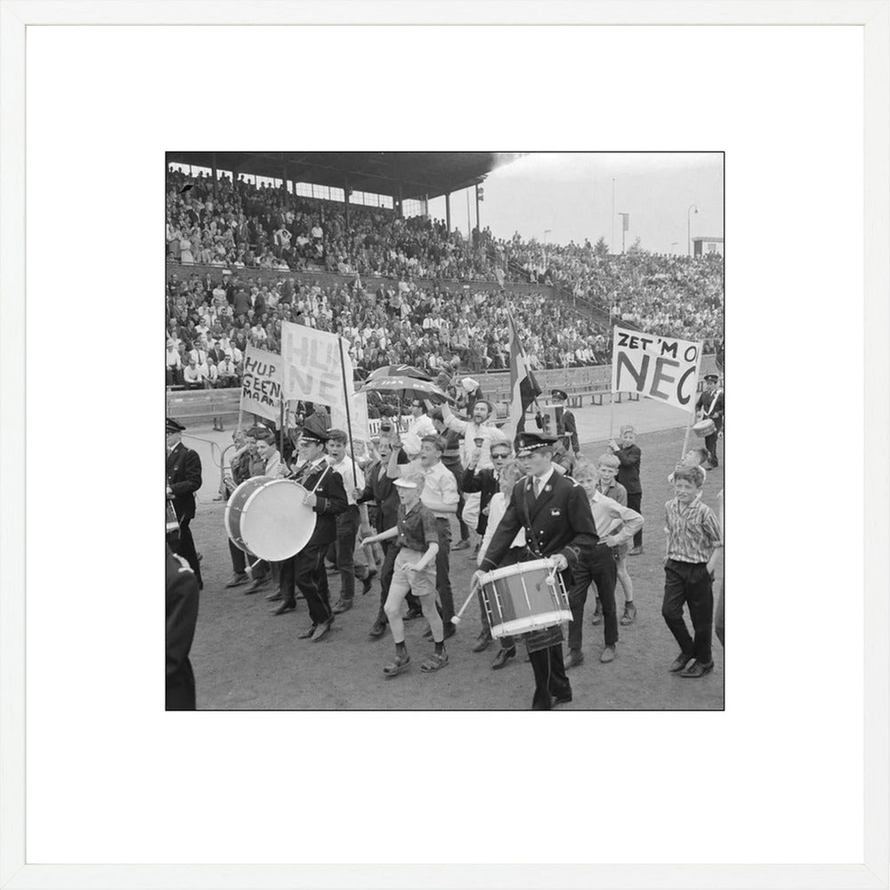 NEC-supporters in het Goffertstadion - 1964