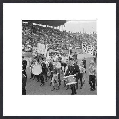 NEC-supporters in het Goffertstadion - 1964