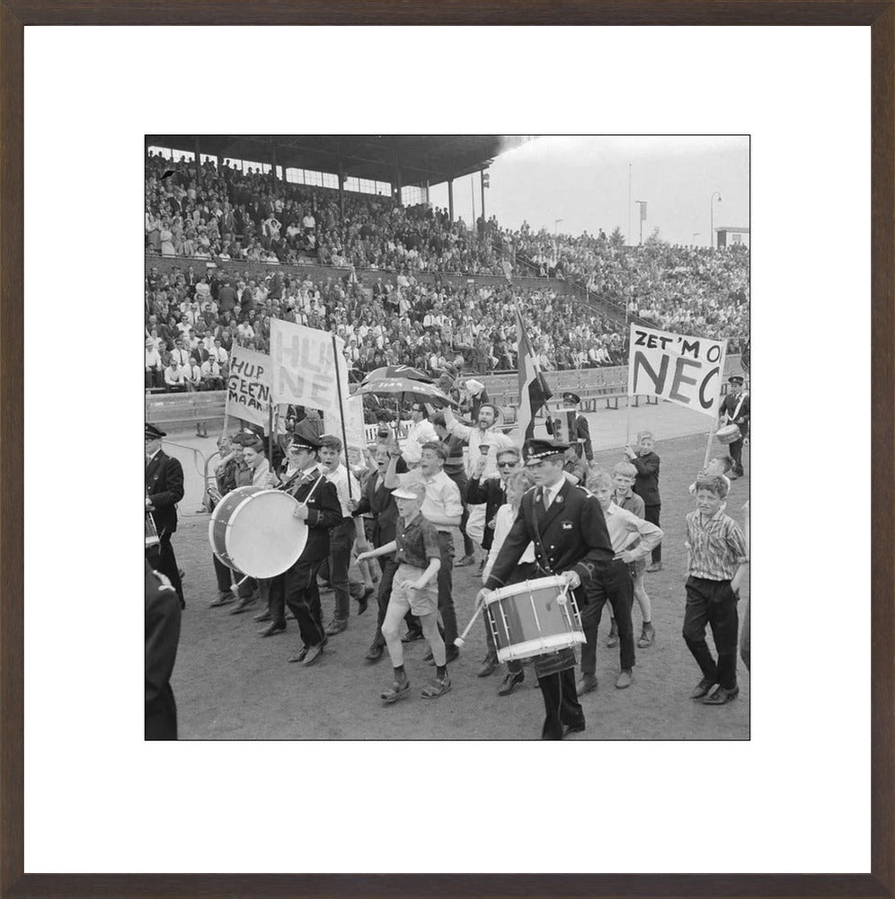 NEC-supporters in het Goffertstadion - 1964
