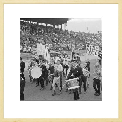 NEC-supporters in het Goffertstadion - 1964