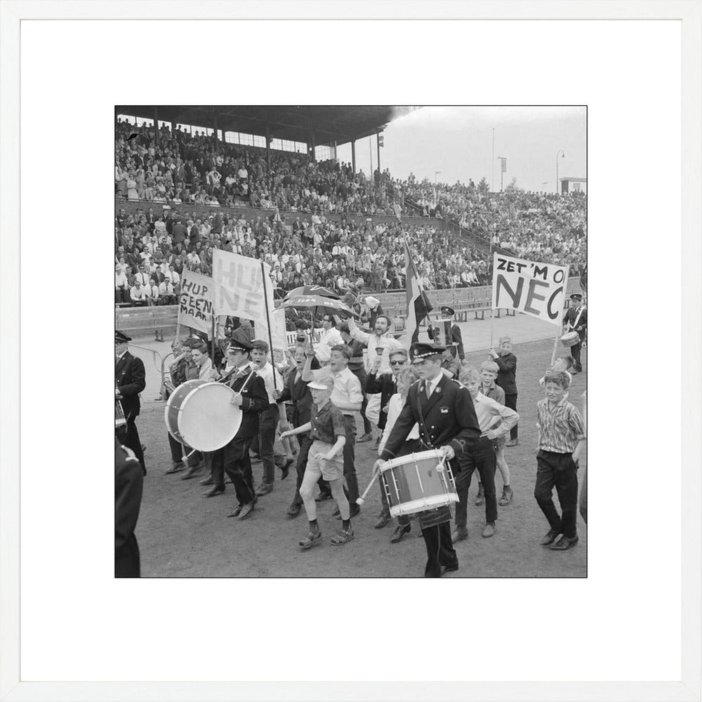 NEC-supporters in het Goffertstadion - 1964