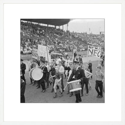 NEC-supporters in het Goffertstadion - 1964