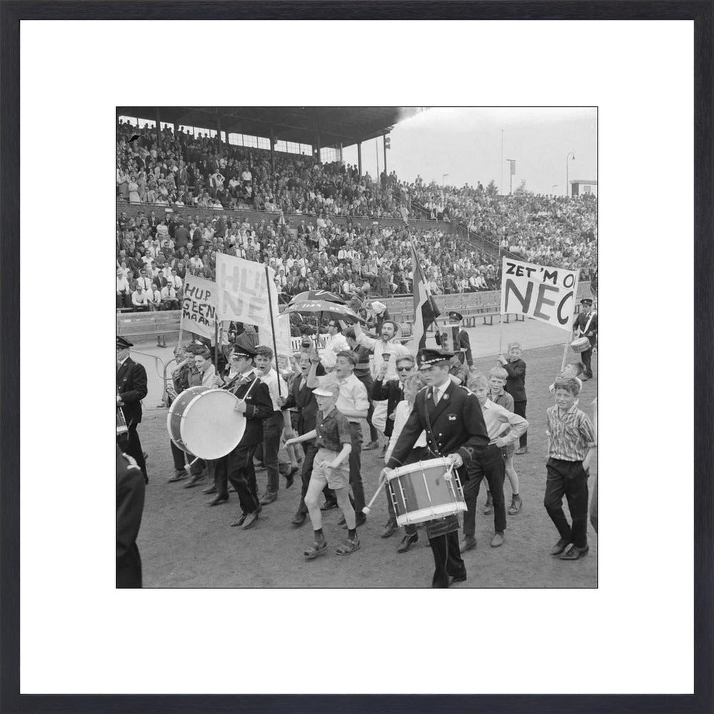 NEC-supporters in het Goffertstadion - 1964