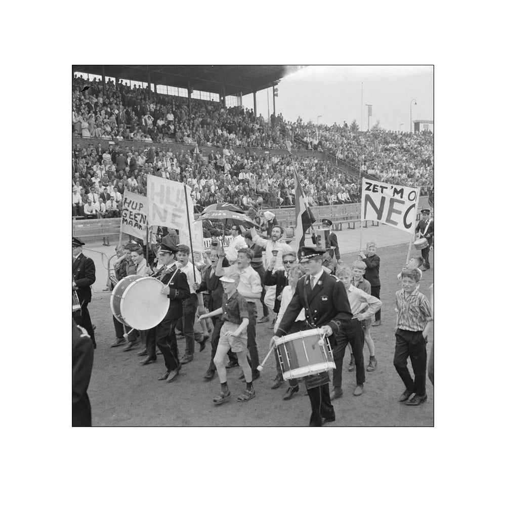 NEC-supporters in het Goffertstadion - 1964