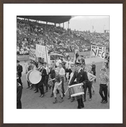 NEC-supporters in het Goffertstadion - 1964