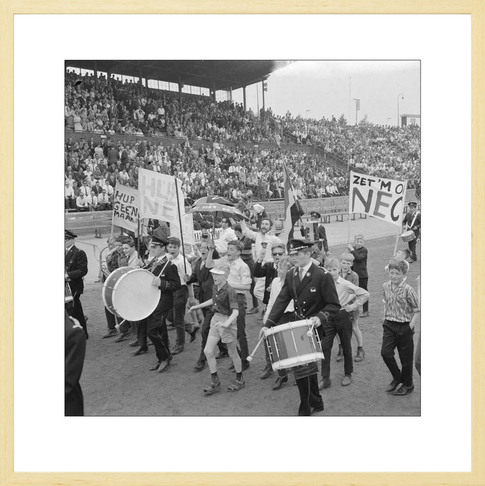 NEC-supporters in het Goffertstadion - 1964