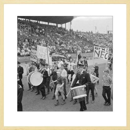 NEC-supporters in het Goffertstadion - 1964