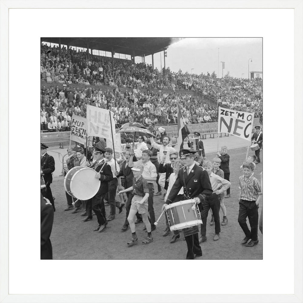 NEC-supporters in het Goffertstadion - 1964