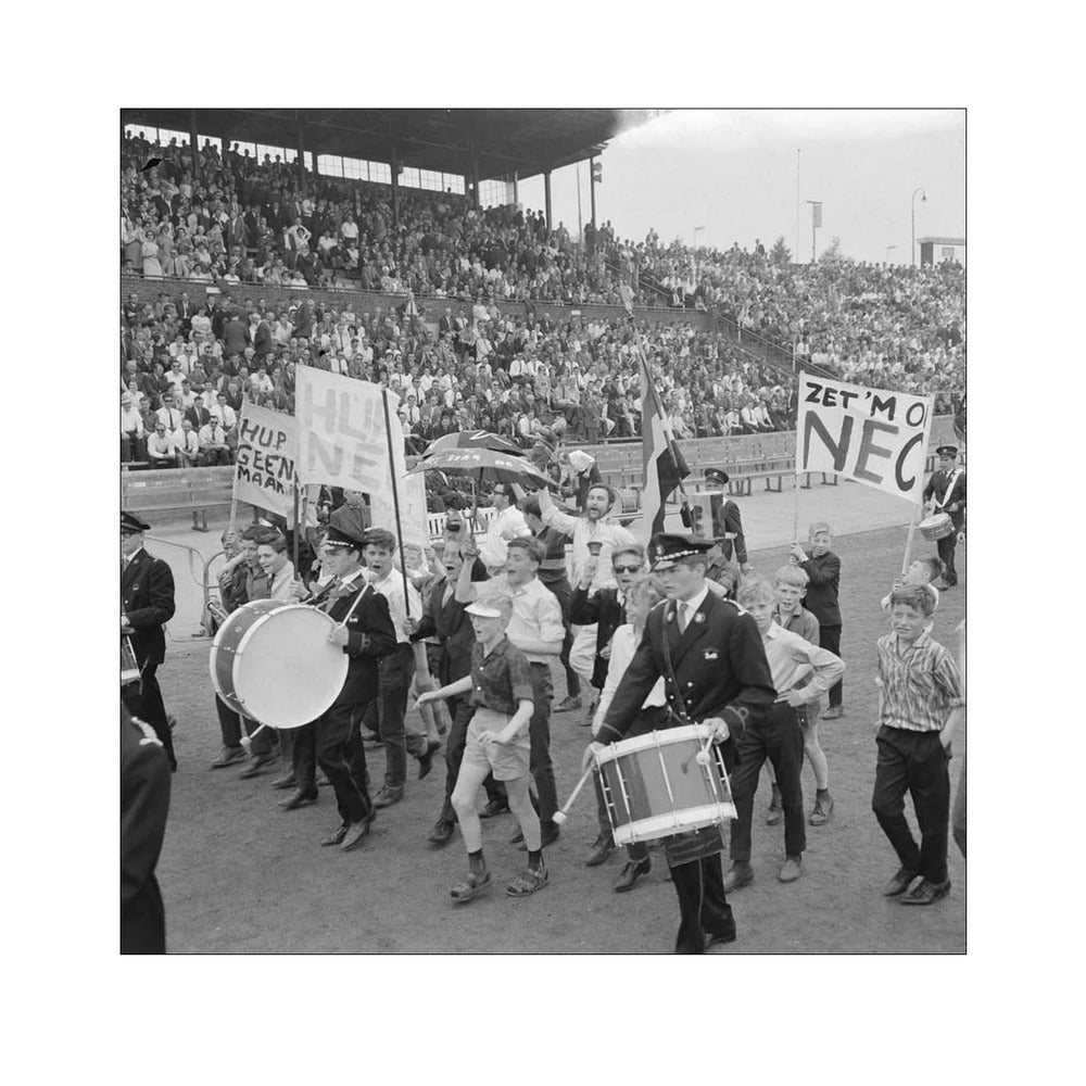 NEC-supporters in het Goffertstadion - 1964