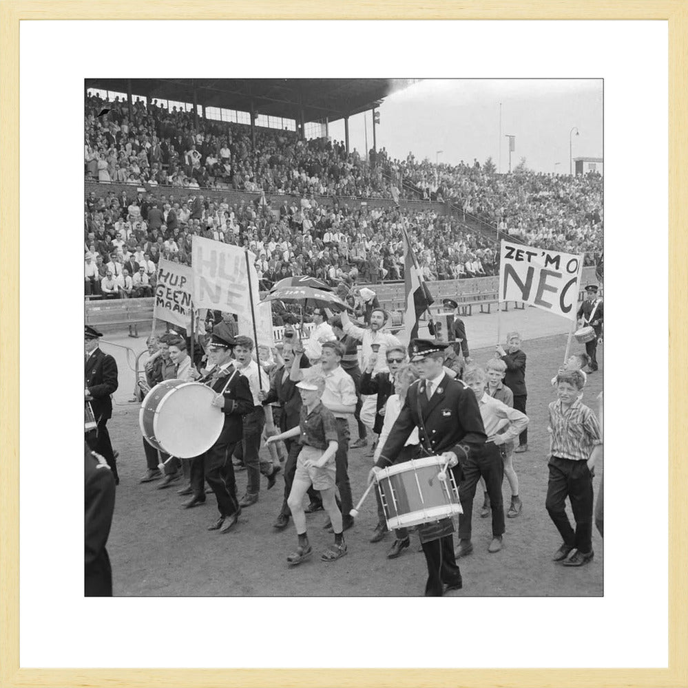 NEC-supporters in het Goffertstadion - 1964