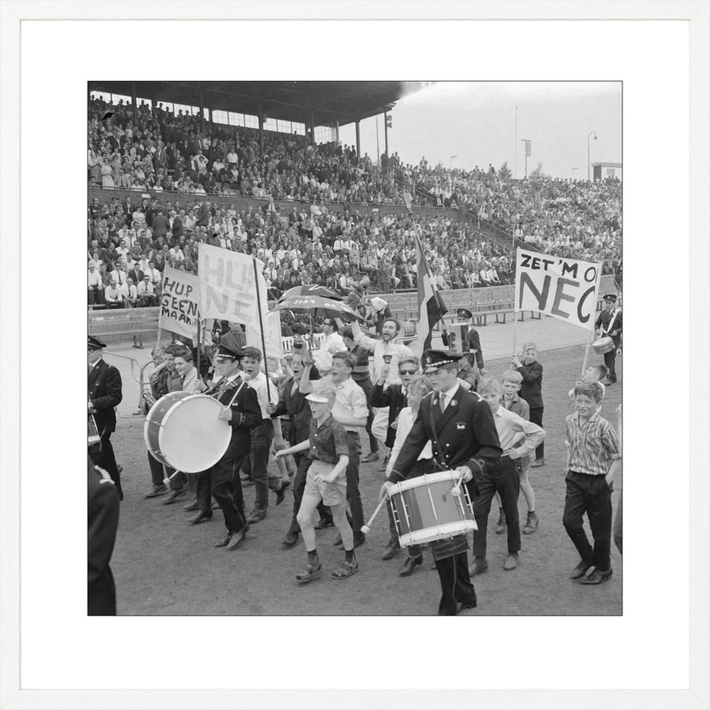 NEC-supporters in het Goffertstadion - 1964