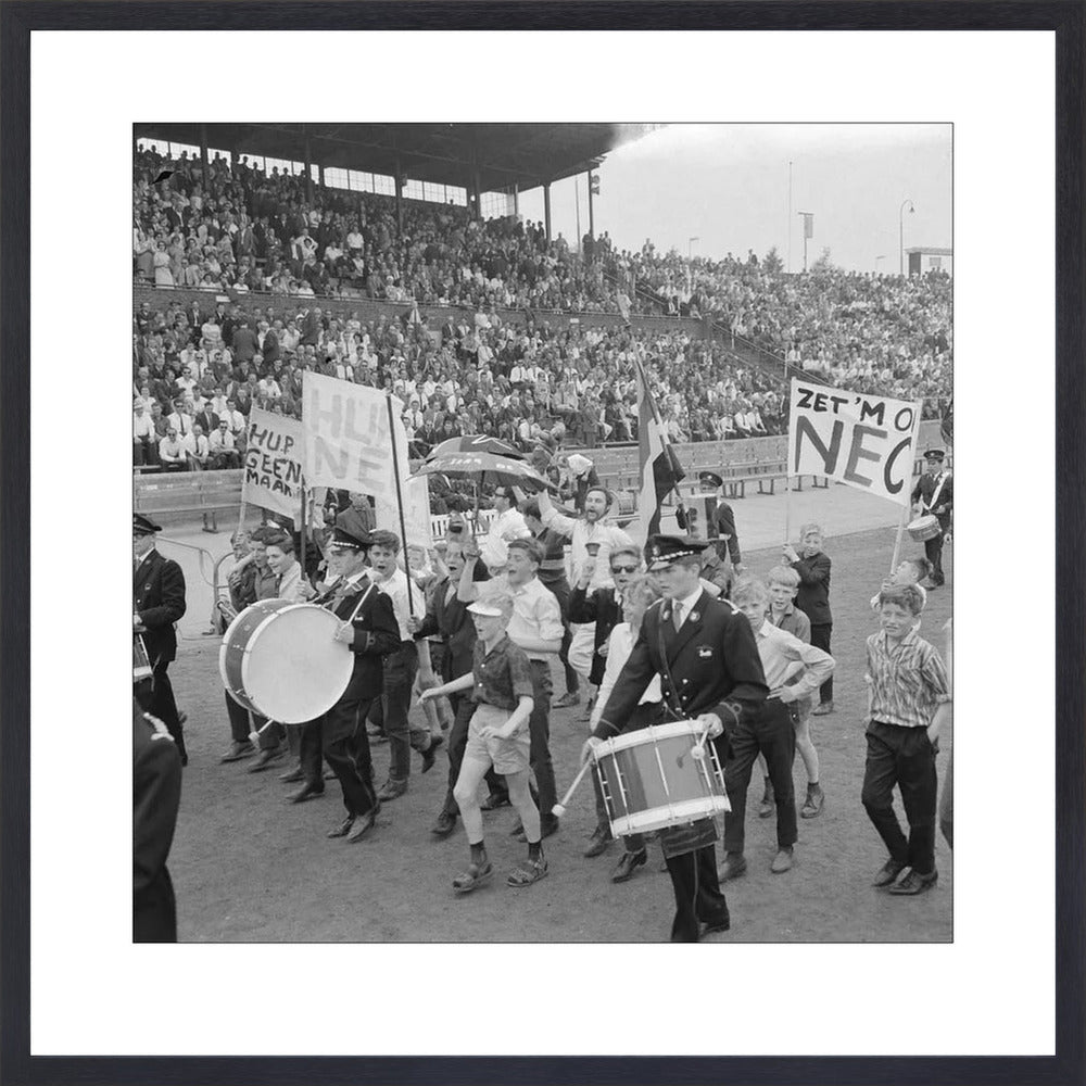 NEC-supporters in het Goffertstadion - 1964