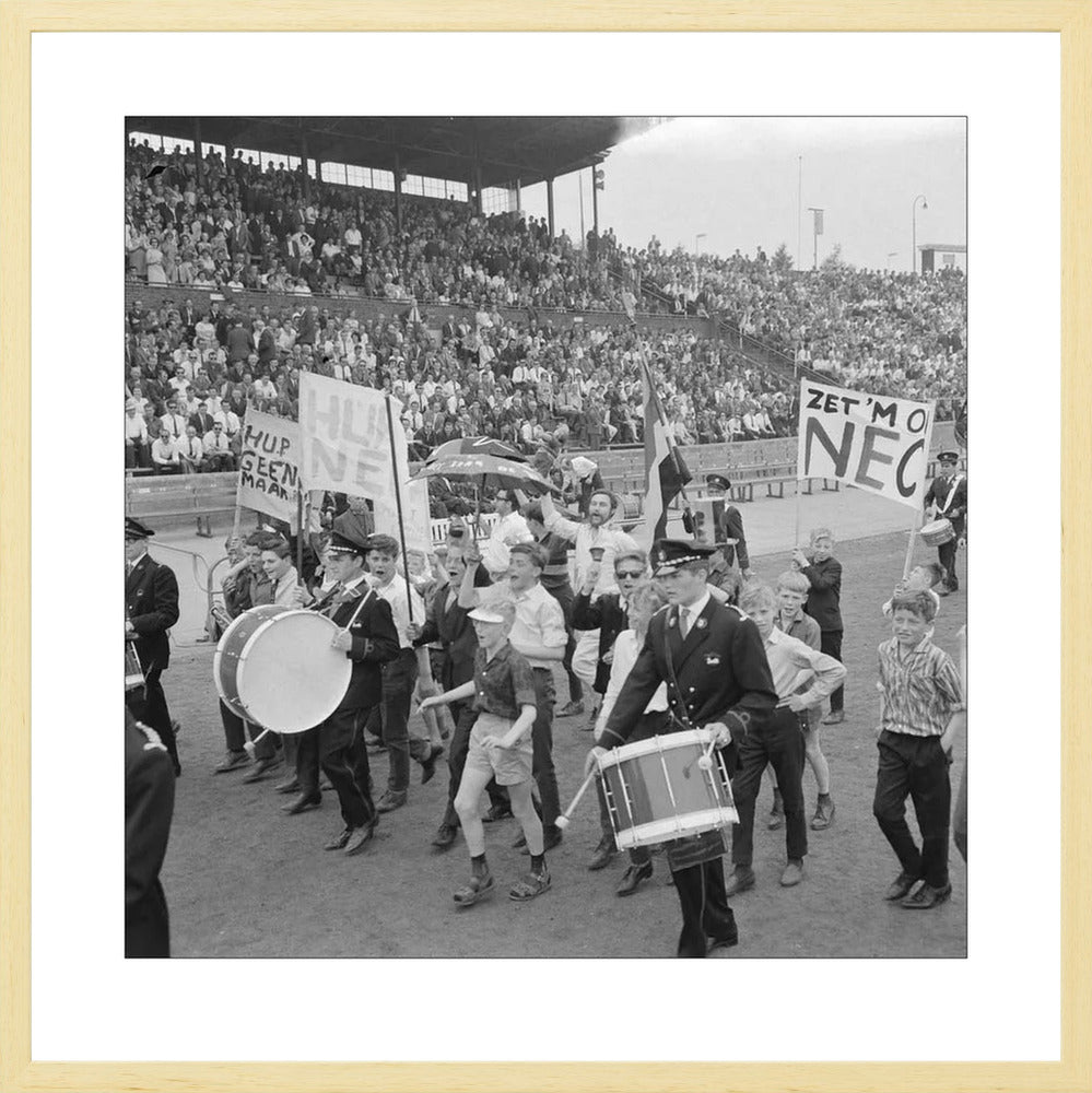 NEC-supporters in het Goffertstadion - 1964