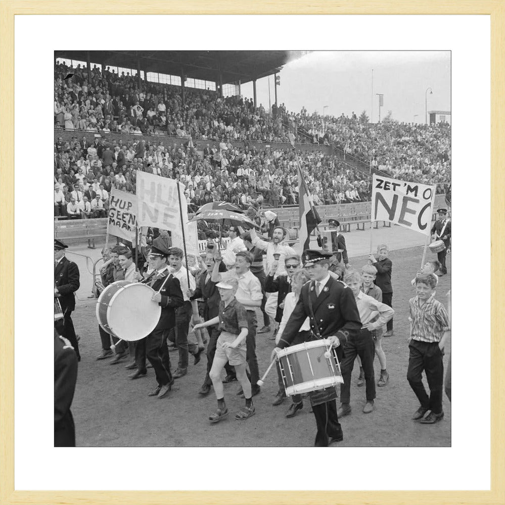 NEC-supporters in het Goffertstadion - 1964