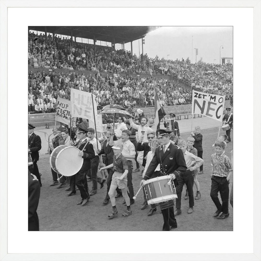 NEC-supporters in het Goffertstadion - 1964